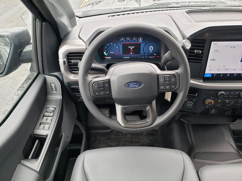 2025 Ford F-150 XL photo 3