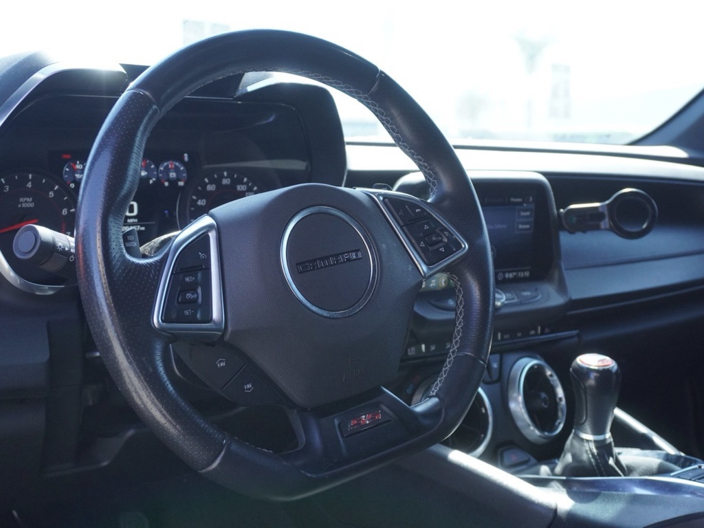 2020 Chevrolet Camaro Sport photo 21