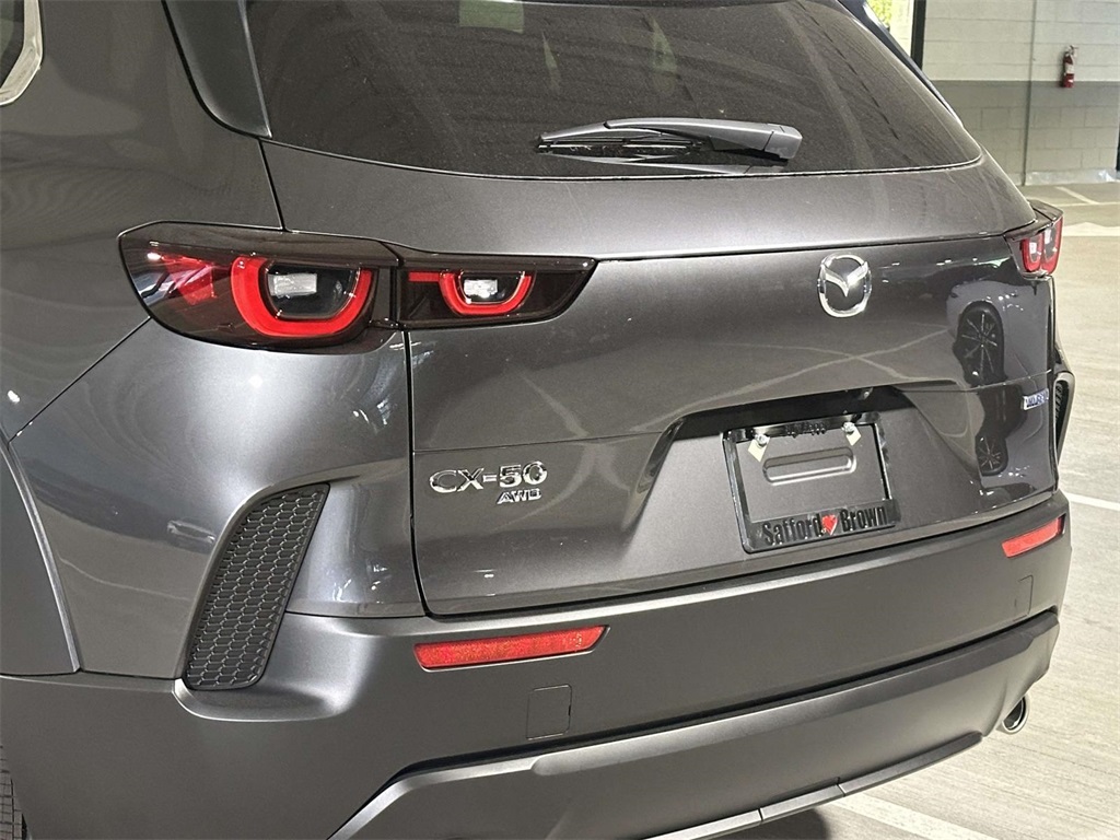 2025 Mazda CX-50 Preferred photo 9