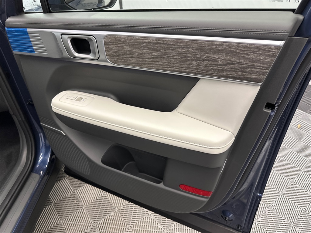 2026 Hyundai Santa Fe Limited photo 16