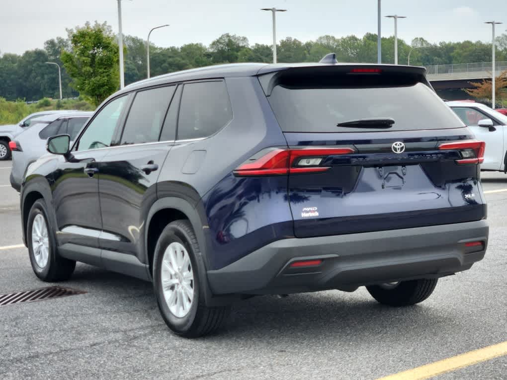 2025 Toyota Grand Highlander XLE photo 4