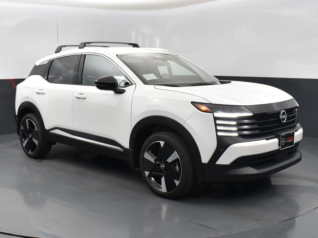 2026 Nissan KICKS SR AWD's photo