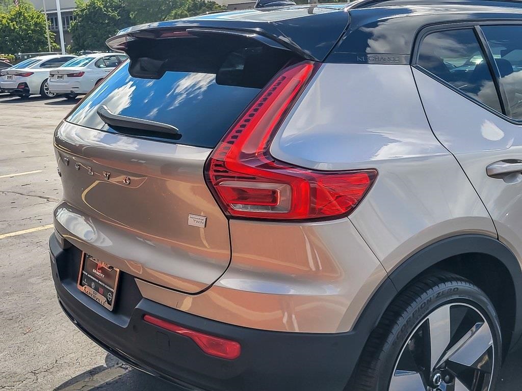 2023 Volvo XC40 Recharge Ultimate AWD photo 4