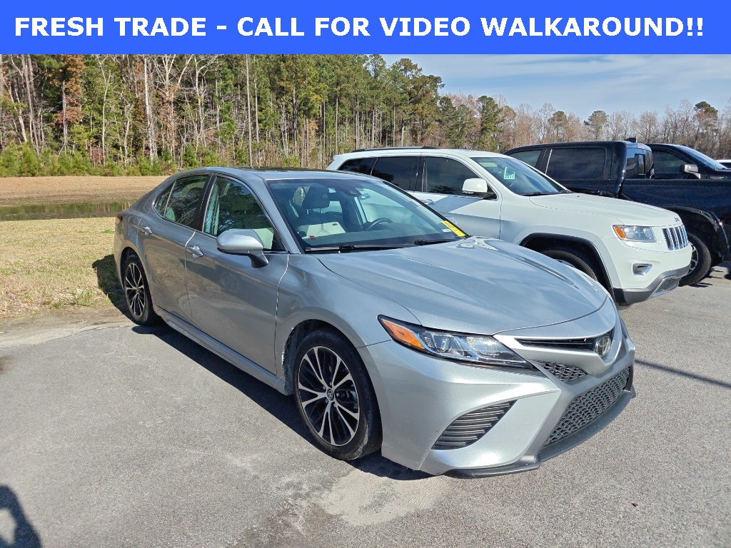 2019 Toyota Camry SE