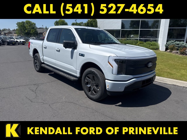 2025 Ford F-150 Lightning photo 2
