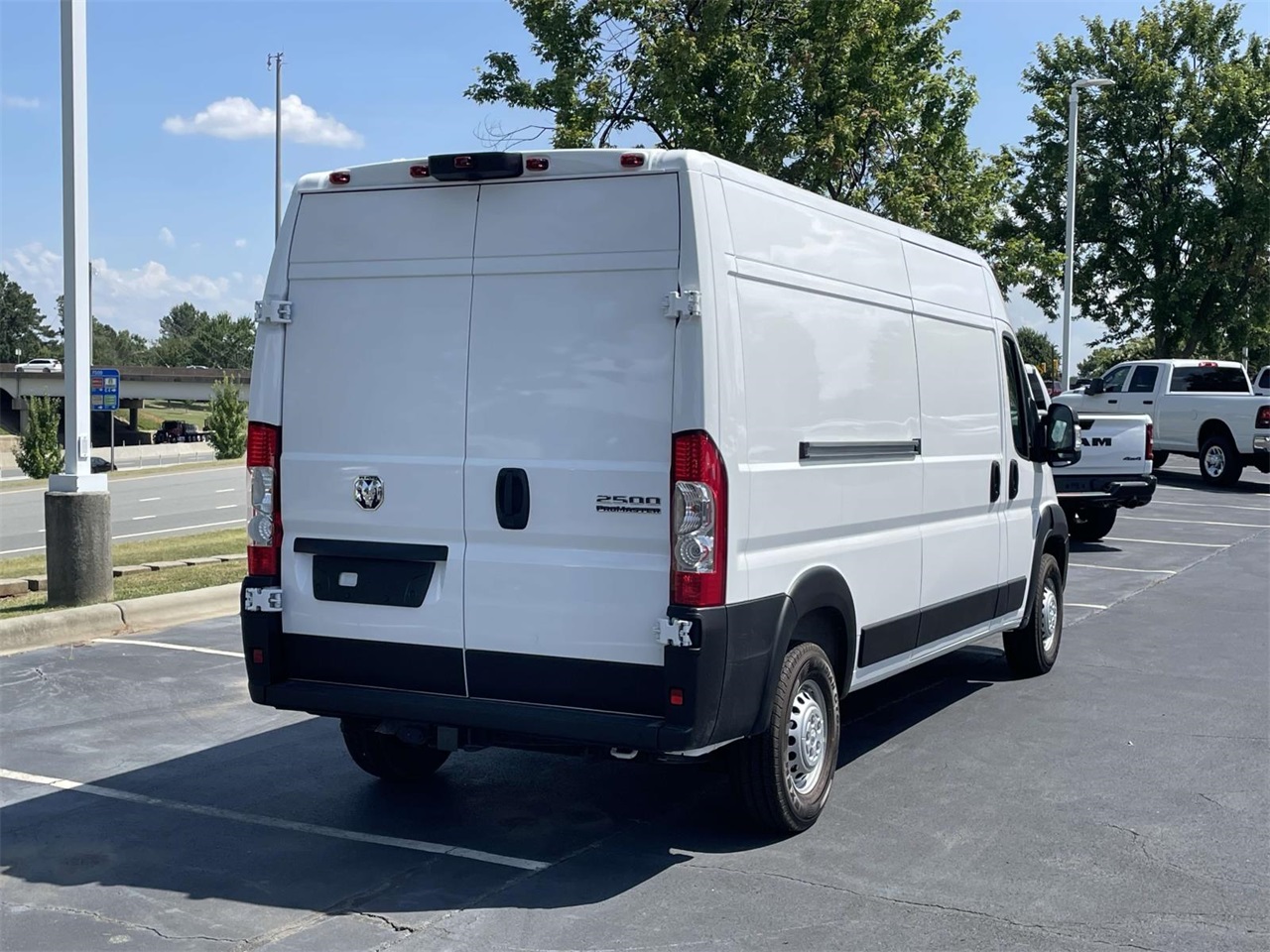 2025 Ram ProMaster 2500 photo 4