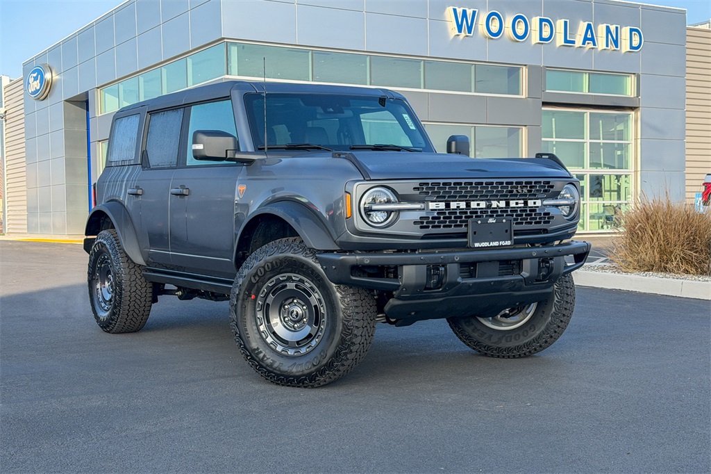 2025 Ford Bronco Badlands's photo