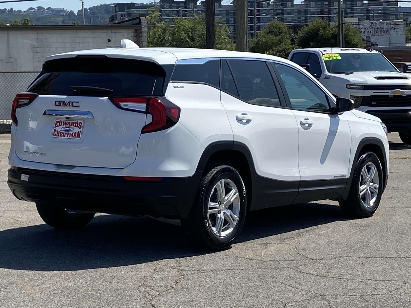 2024 Gmc Terrain SLE photo 18