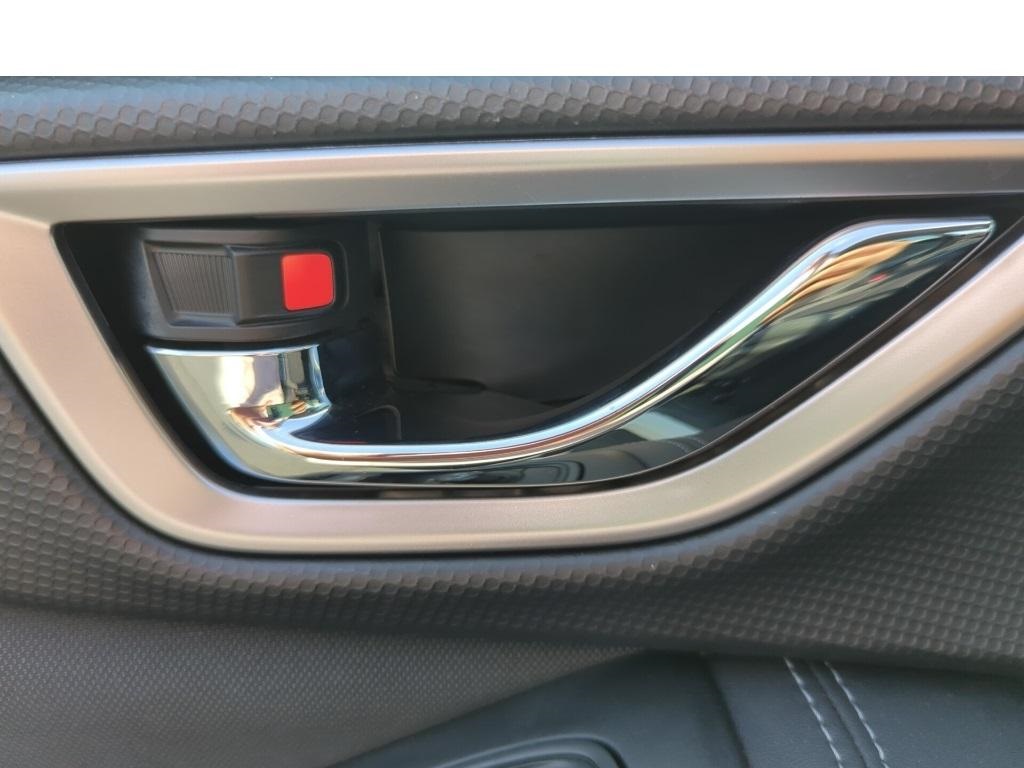 2023 Subaru Forester Premium photo 11