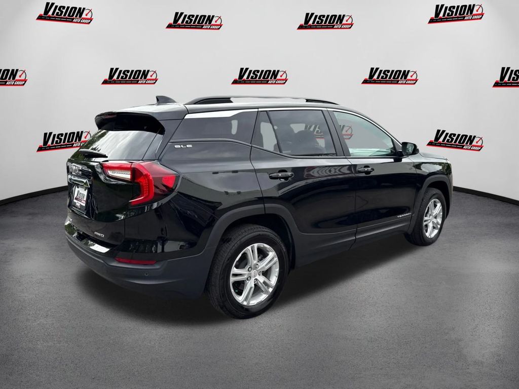 2023 Gmc Terrain SLE photo 5