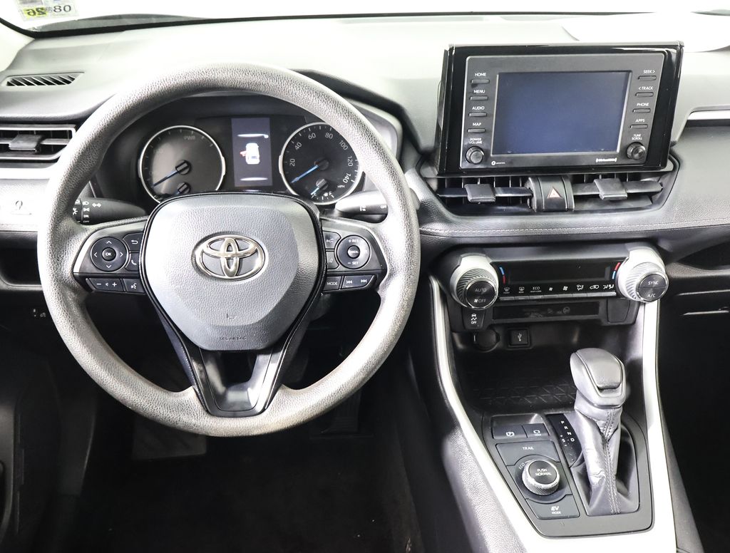 2022 Toyota RAV4 Hybrid LE photo 9