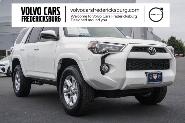 2019 Toyota 4Runner SR5's photo