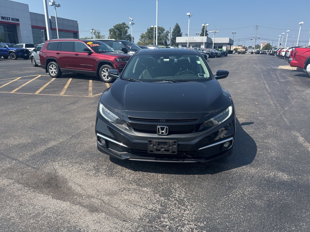 2019 Honda Civic Touring photo 2