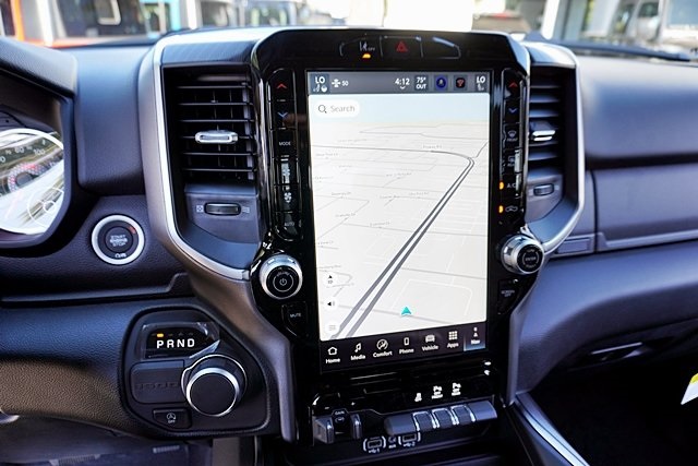 New 2026 Bright White Clear-Coat Exterior Paint RAM Big Horn/Lone Star image 33