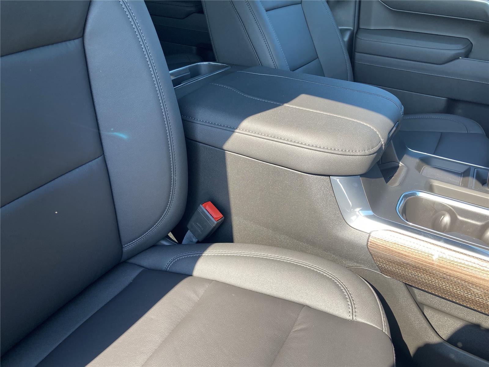 2026 Chevrolet Silverado 1500 RST photo 30