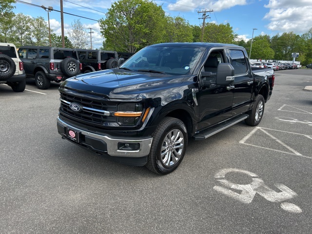2024 Ford F-150 XLT photo 3