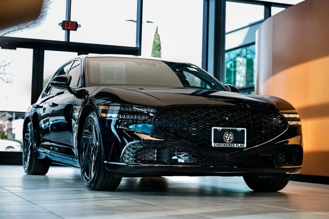 2026 GENESIS G90 Prestige Black's photo