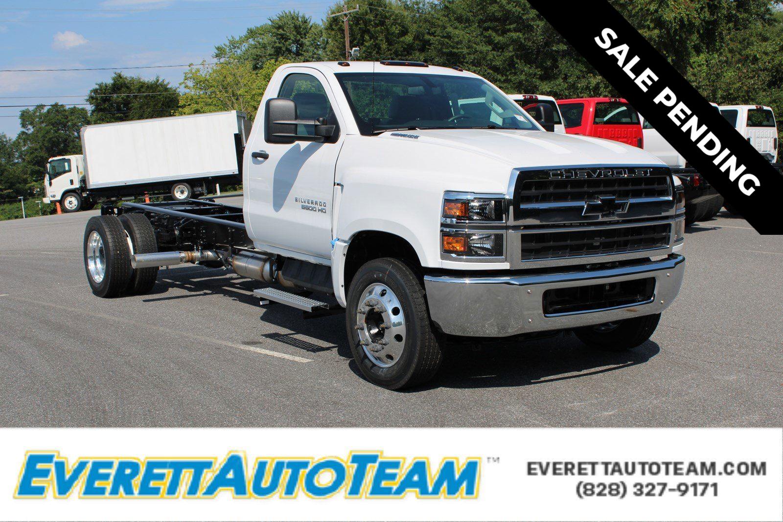 2024 Chevrolet Silverado 4500 Medium Duty Chassis Cab Work Truck's photo