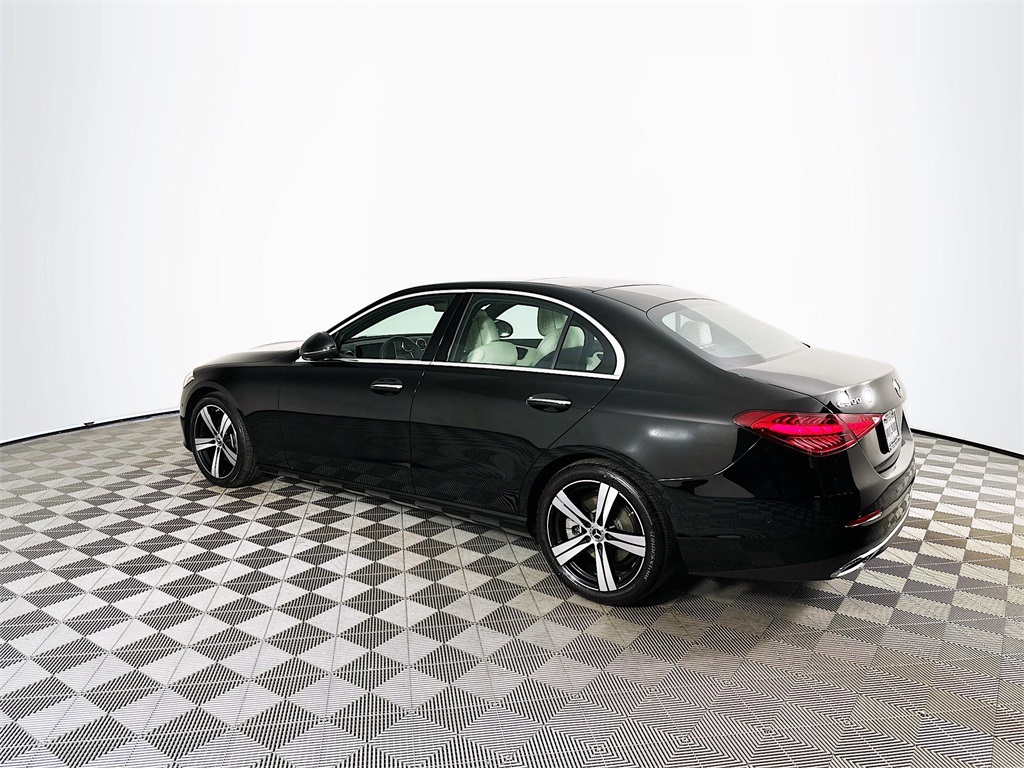 2025 Mercedes Benz C 300 4MATIC photo 4