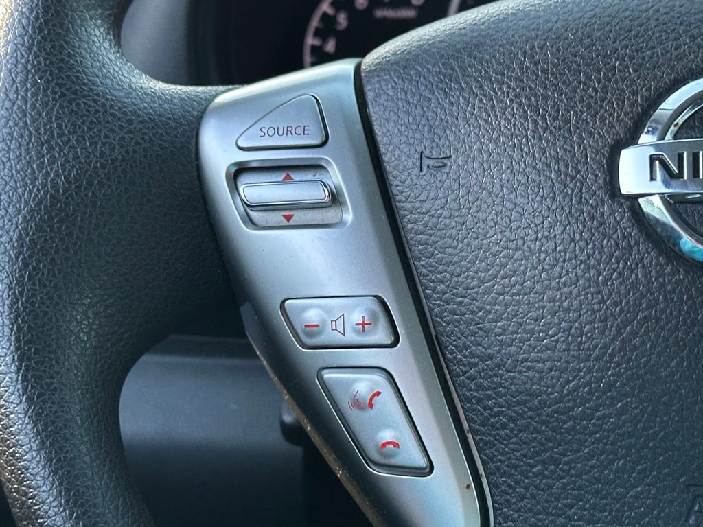 2015 Nissan Versa 1.6 Plus photo 16