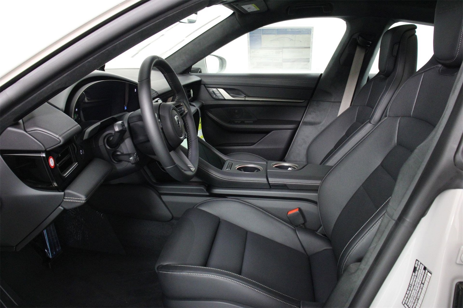 2025 Porsche Taycan Turbo photo 5