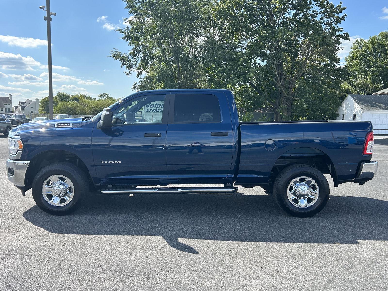 2024 Ram 2500 Big Horn photo 3