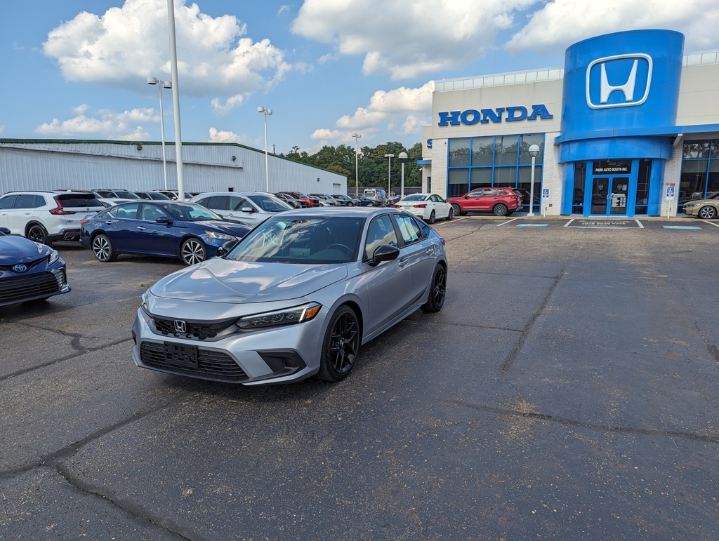 2024 Honda Civic Sport photo 3