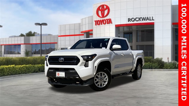 2025 Toyota Tacoma SR5's photo