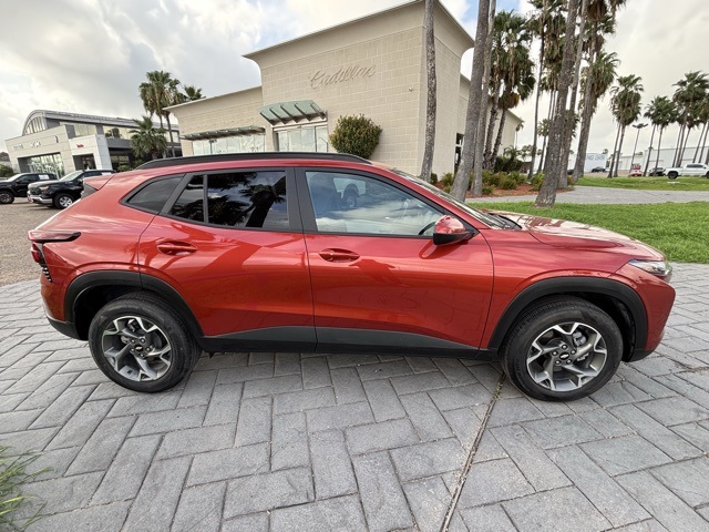 2024 Chevrolet Trax LT photo 8