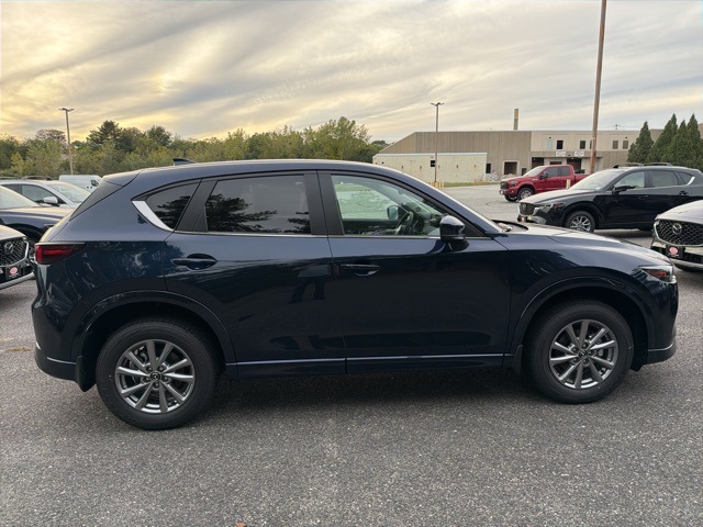 2025 Mazda CX-5 2.5 S Preferred photo 2