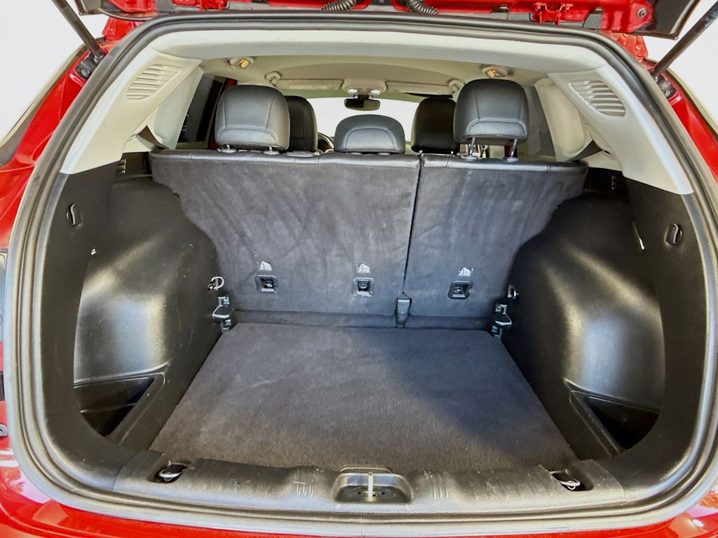 2020 Jeep Compass Latitude photo 23