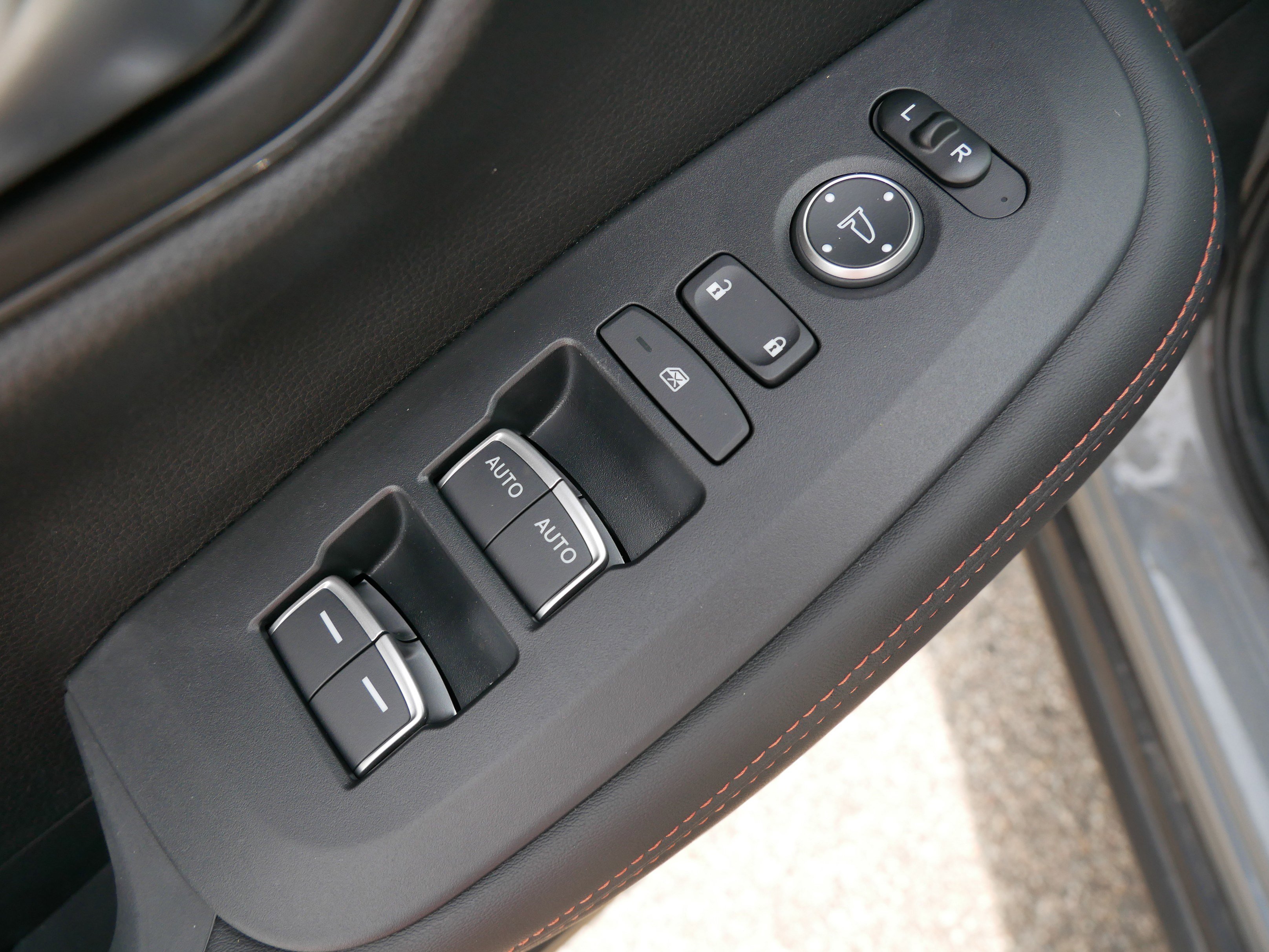 2025 Honda HR-V Sport photo 10