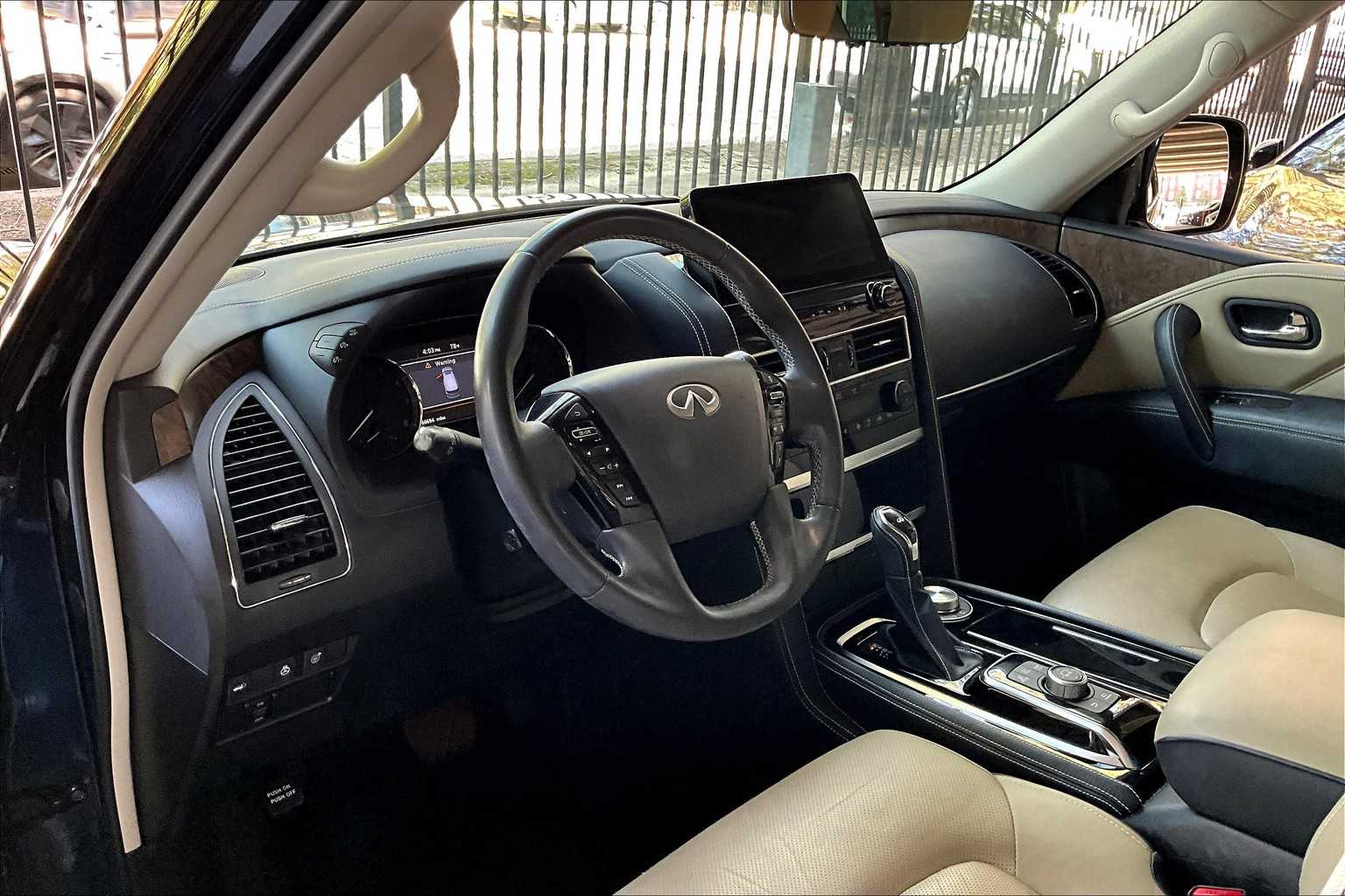 2023 Infiniti QX80 Premium Select photo 14