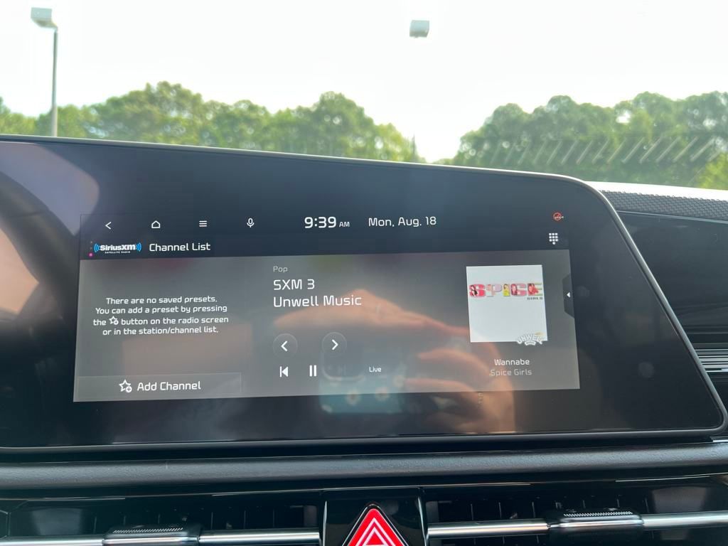 2025 Kia Niro EX photo 16