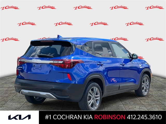 2023 Kia Seltos LX photo 3