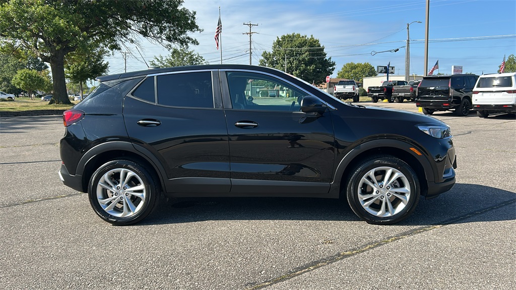 2023 Buick Encore GX Preferred photo 2