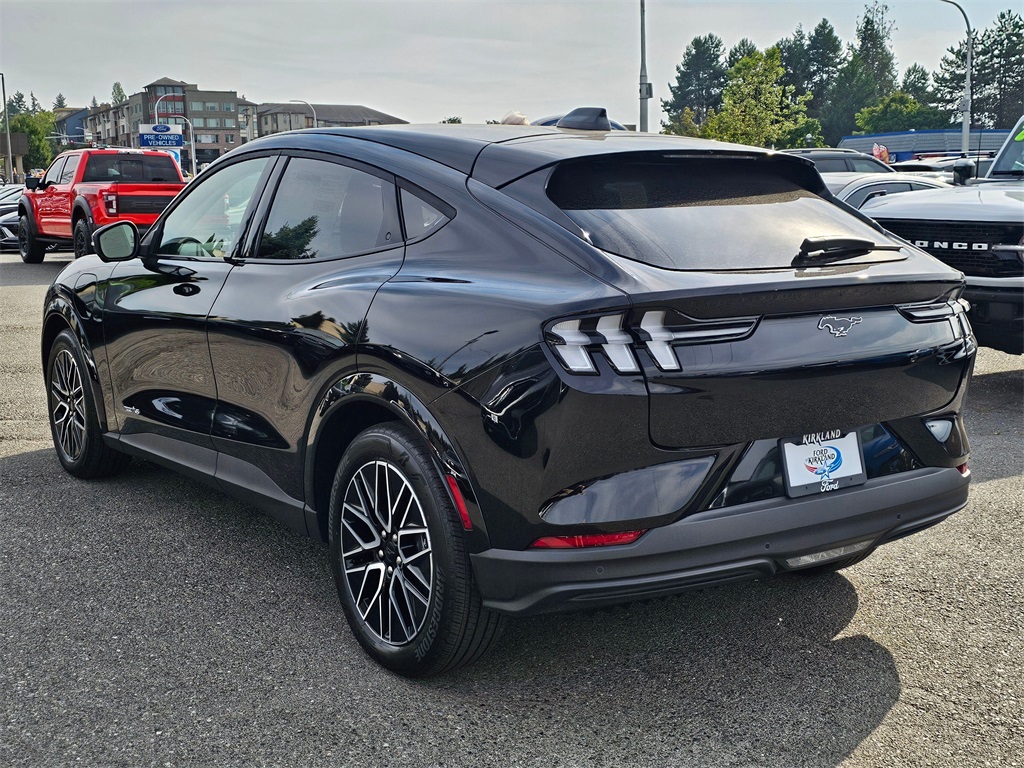 2025 Ford Mustang Mach-E Premium photo 5