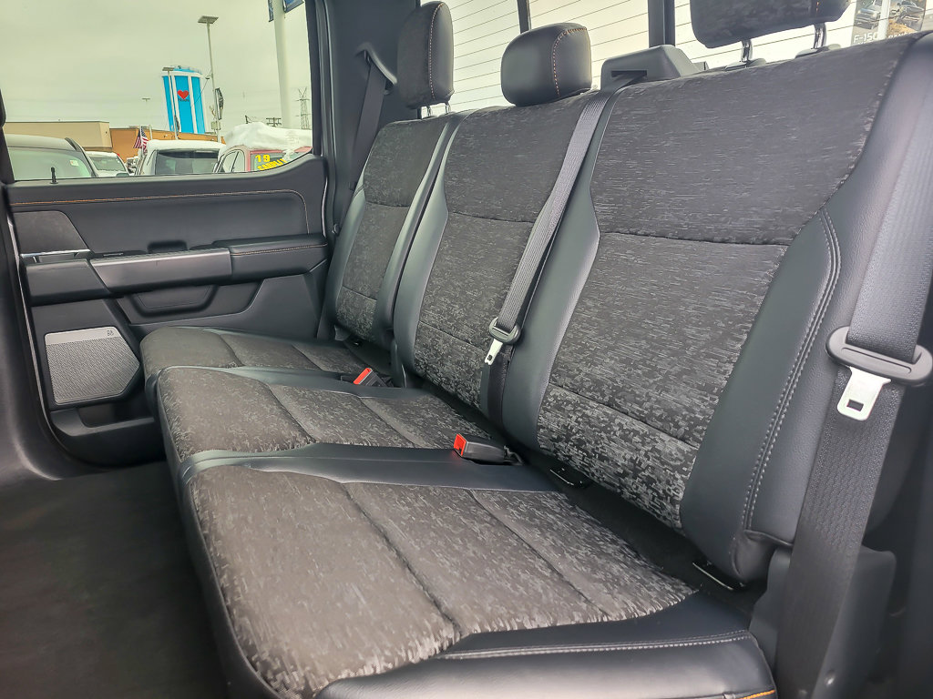 2025 FORD F-150 - Image 12
