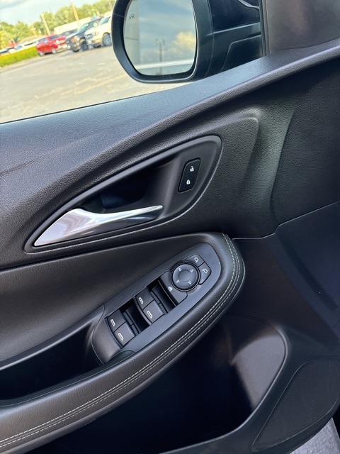 2024 Buick Encore GX Sport Touring photo 13