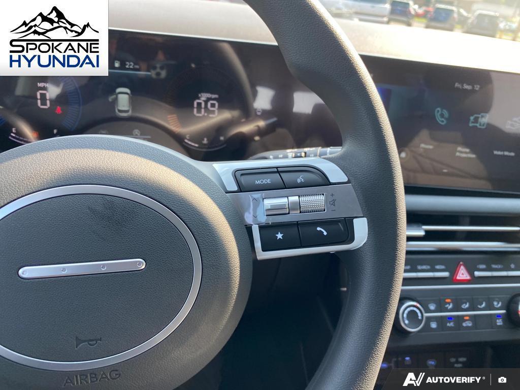2026 Hyundai Tucson SE photo 4