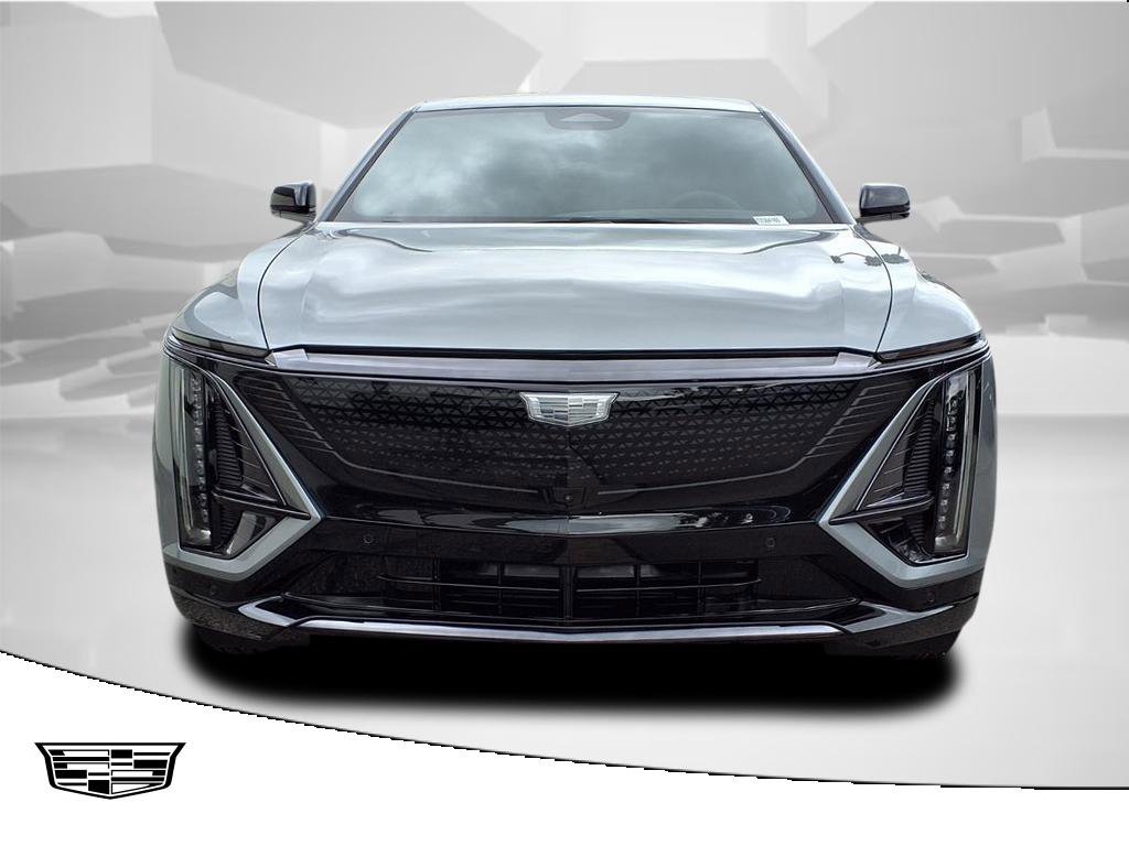 2026 Cadillac Lyriq Sport photo 2