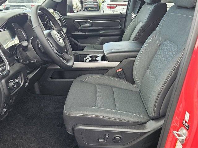 2025 Ram 1500 Big Horn photo 4