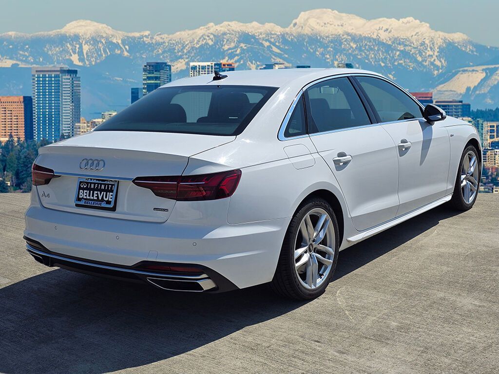 2023 Audi A4 S line Quattro Premium Plus photo 3