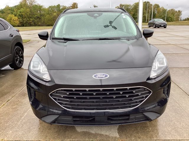 2022 Ford Escape SE photo 3