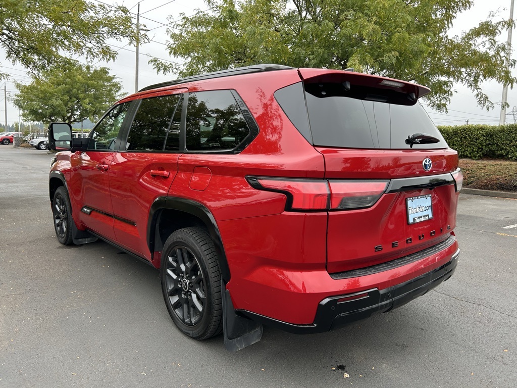 2024 Toyota Sequoia Platinum photo 2