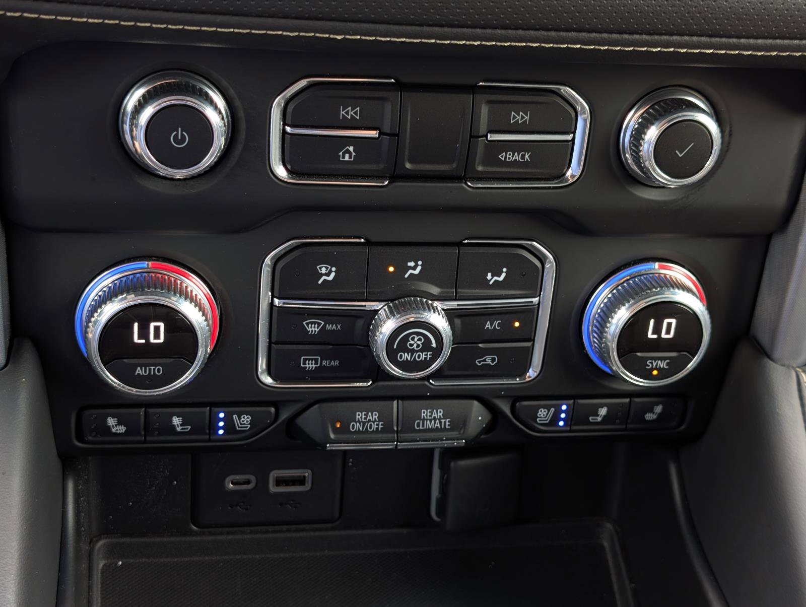 2022 Gmc Yukon SLT photo 21