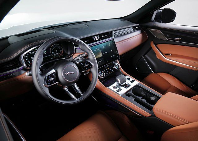2026 Jaguar F-PACE P250 R-Dynamic S photo 17