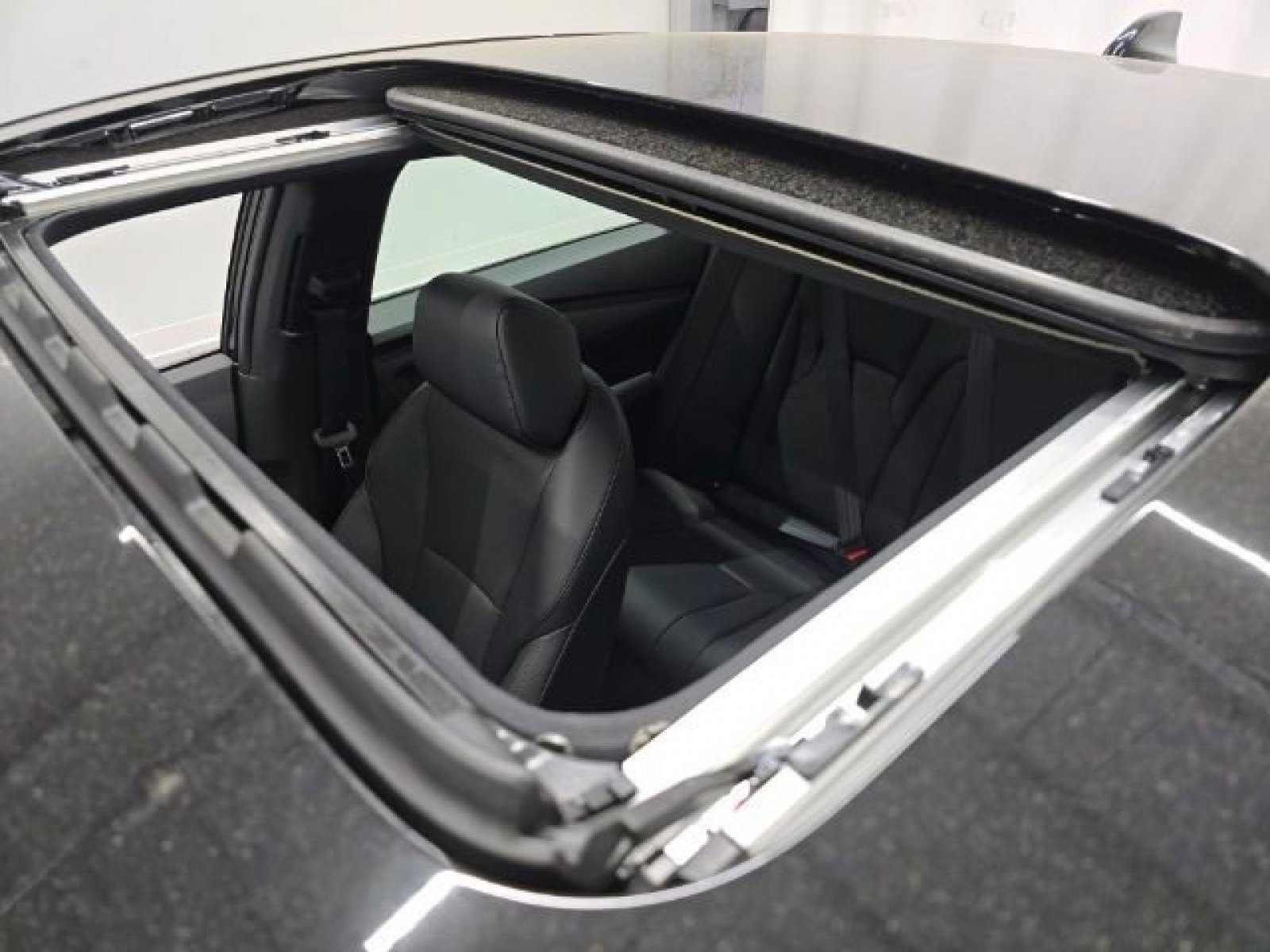 2025 Honda Accord Hybrid Sport-L photo 2