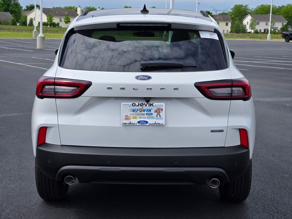 2025 Ford Escape Hybrid ST-Line Select photo 12
