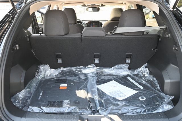 2025 Subaru Crosstrek Premium photo 9
